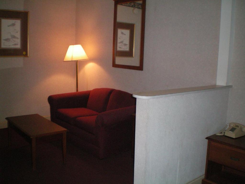 Executive Inn & Suites - Огаста Екстер'єр фото
