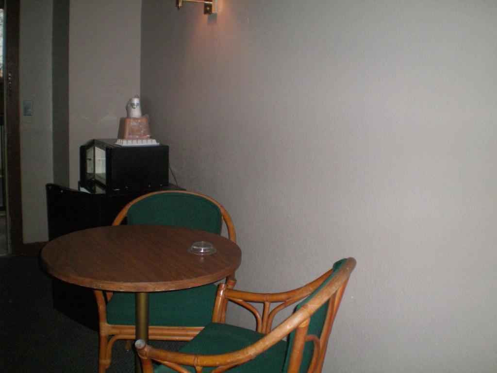 Executive Inn & Suites - Огаста Екстер'єр фото